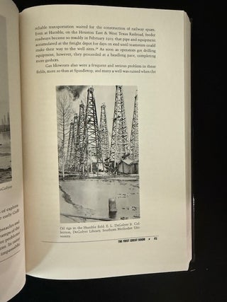 Oil in Texas: The Gusher Age, 1895-1945