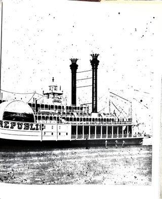 Paddle Steamers : An Illustrated History of Steamboats on the Mississippi and Its Tributaries