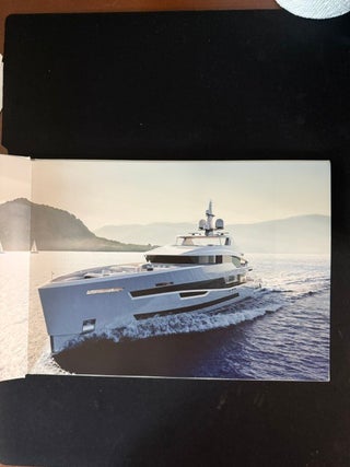 Brochure Heesen Yachts Akira; 57 M Aluminium FDHF